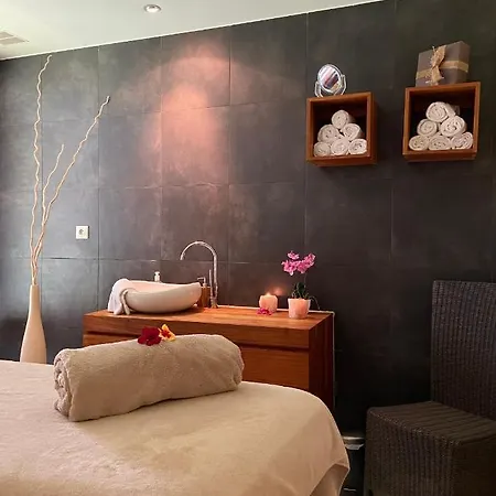 Le Clos Des Sources & 酒店 3*