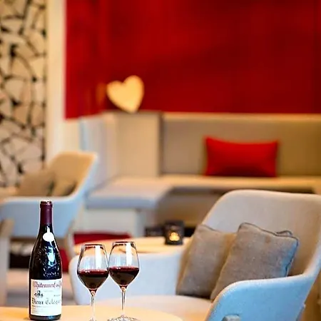 ホテル Le Clos Des Sources & タネンキルヒ