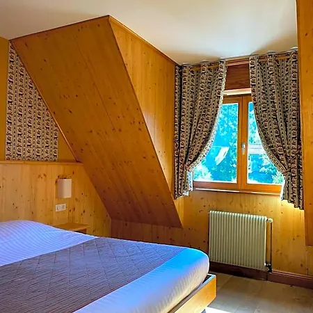 Le Clos Des Sources & ホテル タネンキルヒ