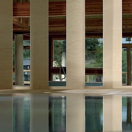 Le Clos Des Sources & ホテル タネンキルヒ