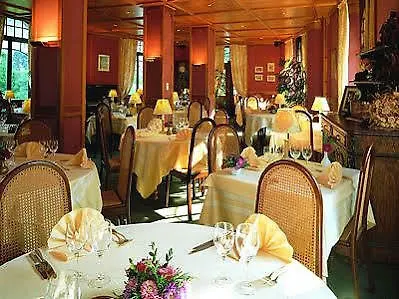 Le Clos Des Sources & 酒店 3*