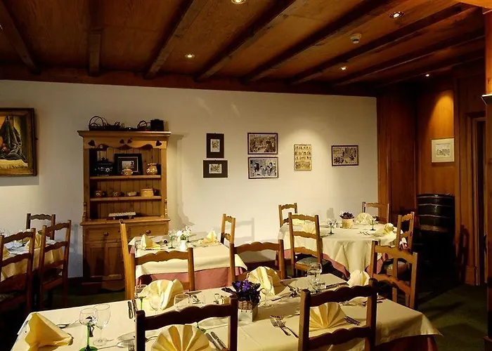 Le Clos Des Sources & Hotel 3*